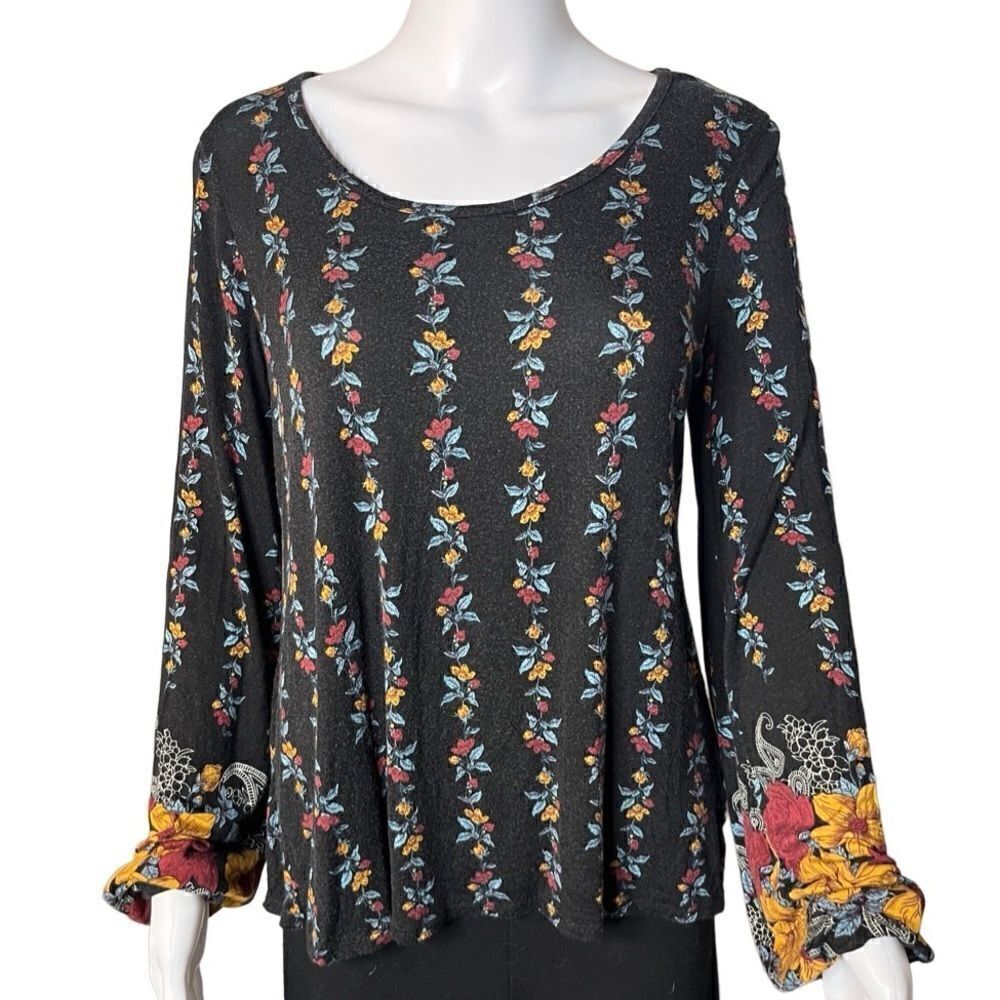 Willow & Root Floral Open Back Long Sleeve Top Black Size XS